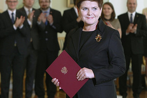 Lenkijoje prisaikdinta premjerė ir konservatyvi vyriausybė