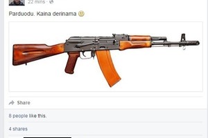 Automatą iš pareigūnų nudžiovęs I.Molotkovas – „trolių“ herojus