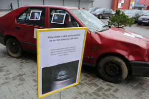 Parodė, kaip automobilį gali suniokoti susidūrimas su pėsčiuoju