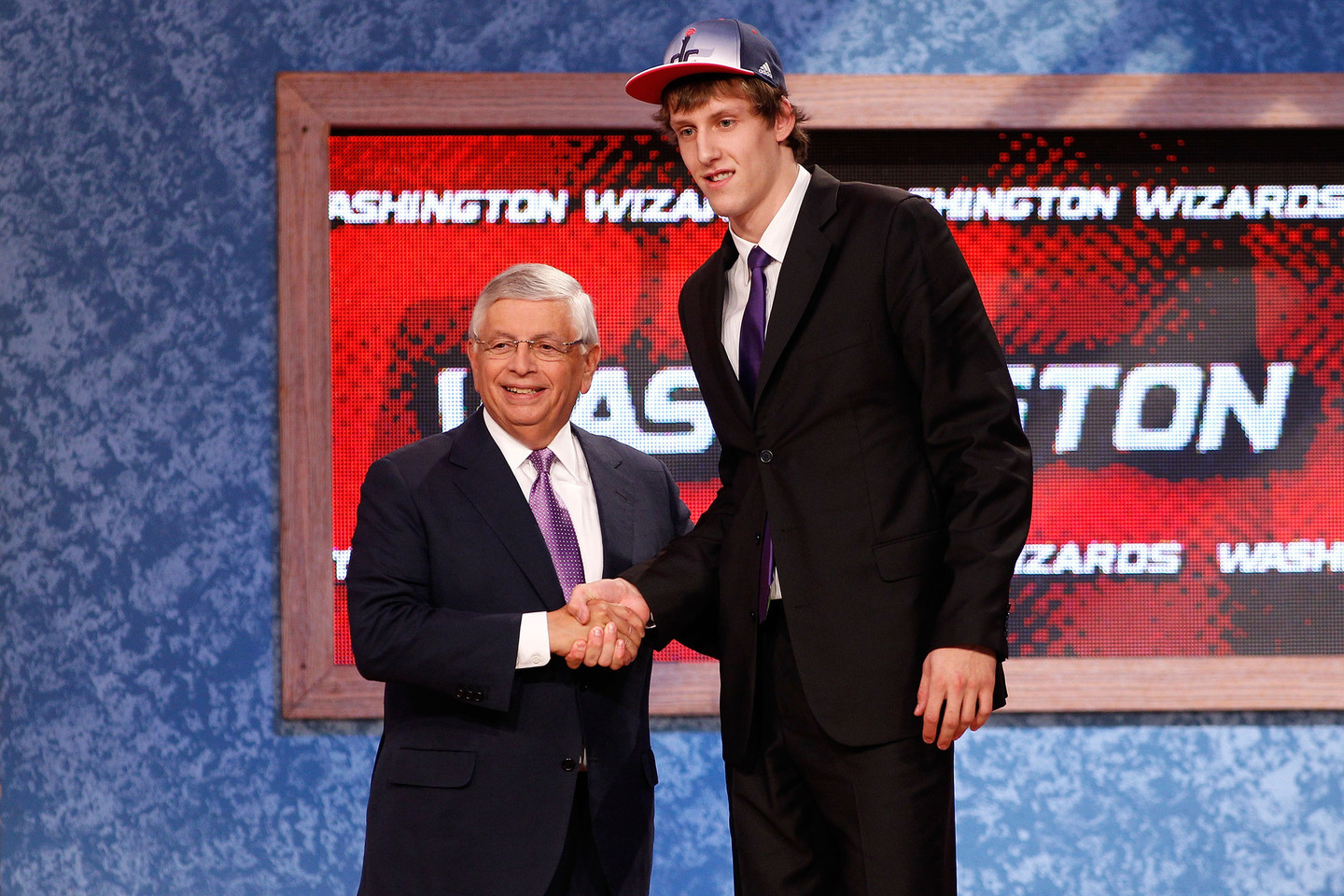 J.Vesely karjera NBA baigėsi 2014 metais.<br>AFP/Scanpix, Reuters, „USA Today Sports“ nuotr.