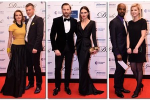 Jurgita Jurkutė Valdovų rūmuose garbingus asmenis ragino aukoti