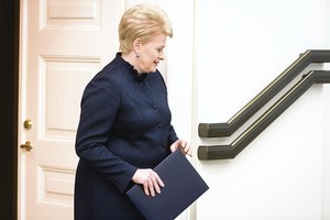 Rūmuose rūksta purvo drabstymo fabrikėlis