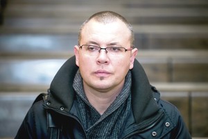 Oro uosto siaubūnas turės nusivilkti uniformą