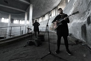 Pamatykite: „Golden Parazyth“ klipą filmavo Vilniaus taksi parke