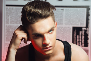 Dainininkas Ilja Aksionovas į sceną pakvies savo seserį