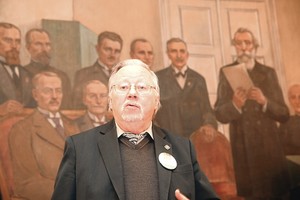 Seimas kirto: dvispalvio netituluosime trispalviu