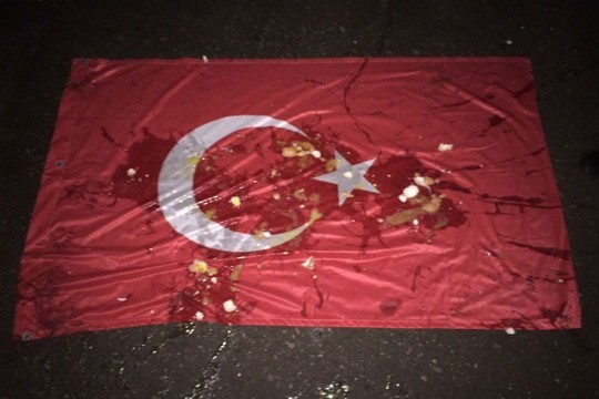 Rusijoje kiaušiniais apmėtyta Turkijos ambasada