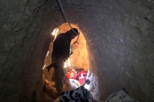 Irake rasti slapti „Islamo valstybės“ tuneliai