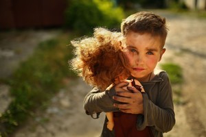 Kūdikių namų auklėtojos: matėm vaikų su utėlėmis ant blakstienų