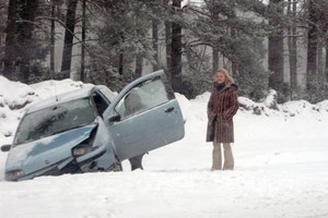 Lenktynininkas žiemą vairuoti pataria ne tik pagal kelio ženklus