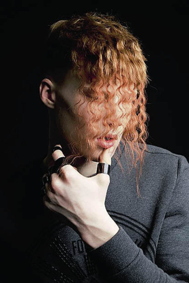 Plaukų stilisto Marijaus Mazuraičio modelis.<br>R.Baltakio nuotr.