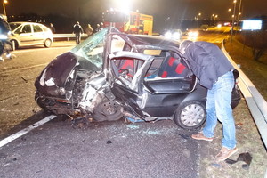 Kaune – kraupi trijų automobilių kaktomuša, sužaloti trys žmonės