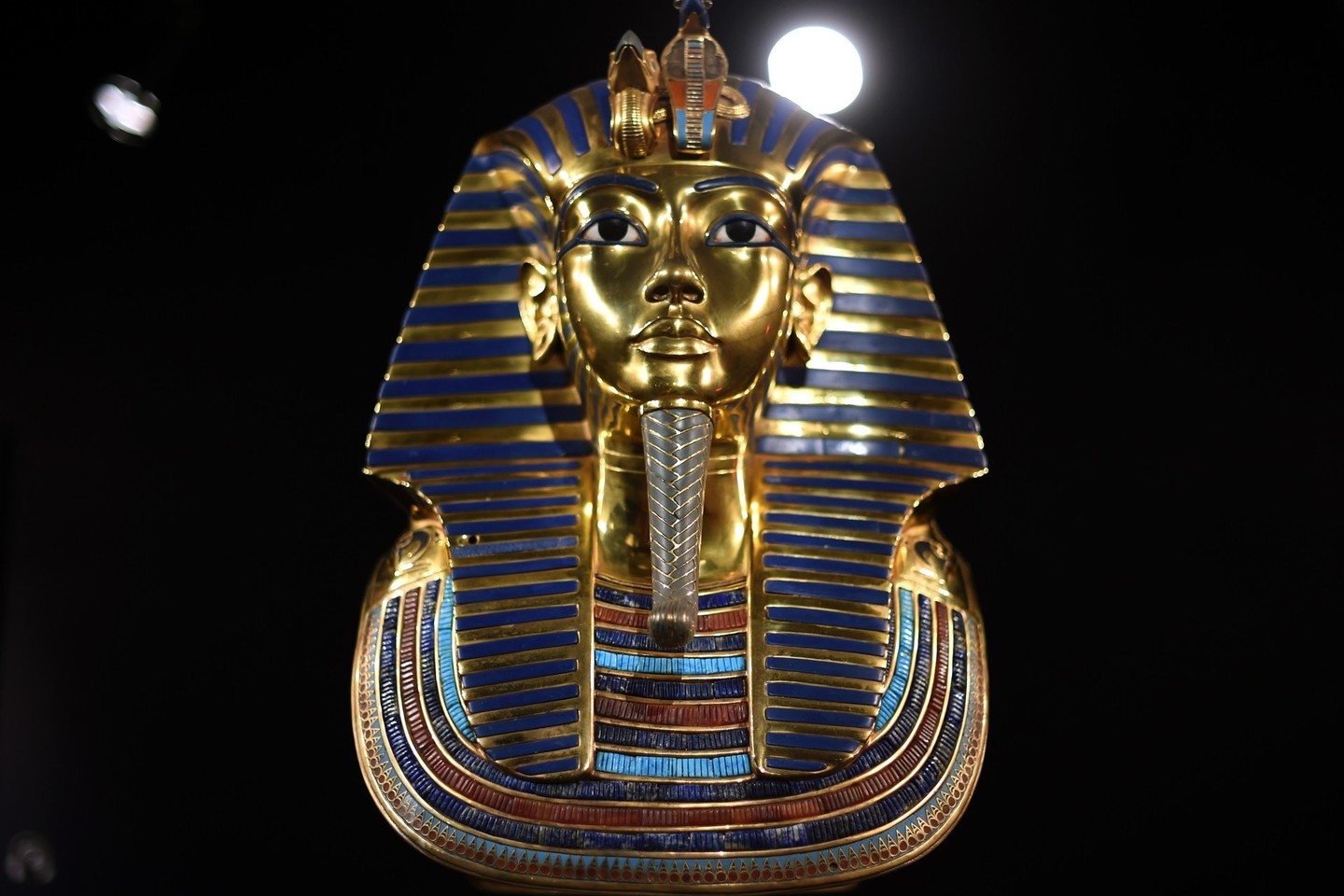 Tutanchamono kape mokslininkai tikisi rasti karalienės Nefertitės kriptą.<br>„Reuters“/“Scanpix“ nuotr.