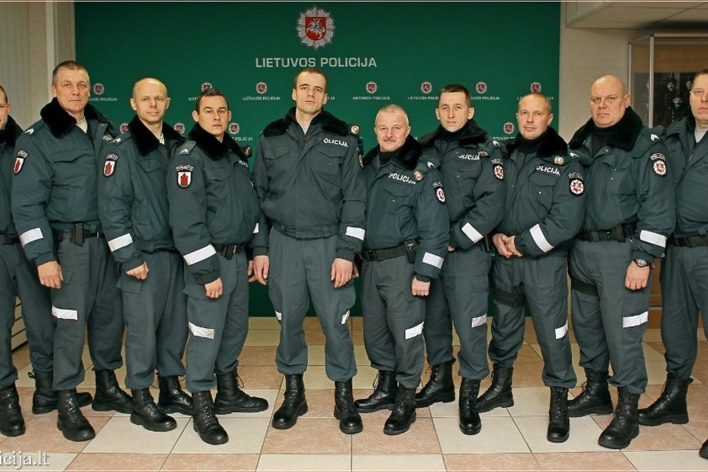Į Slovėniją išvyksta dar 10 Lietuvos policininkų.<br>Policijos nuotr.