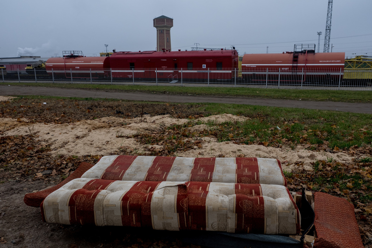 Šalia geležinkelio stoties esančio Naujininkų rajono nederėtų, kaip yra įprasta, vadinti padugnių lizdu.<br>V.Ščiavinsko nuotr.