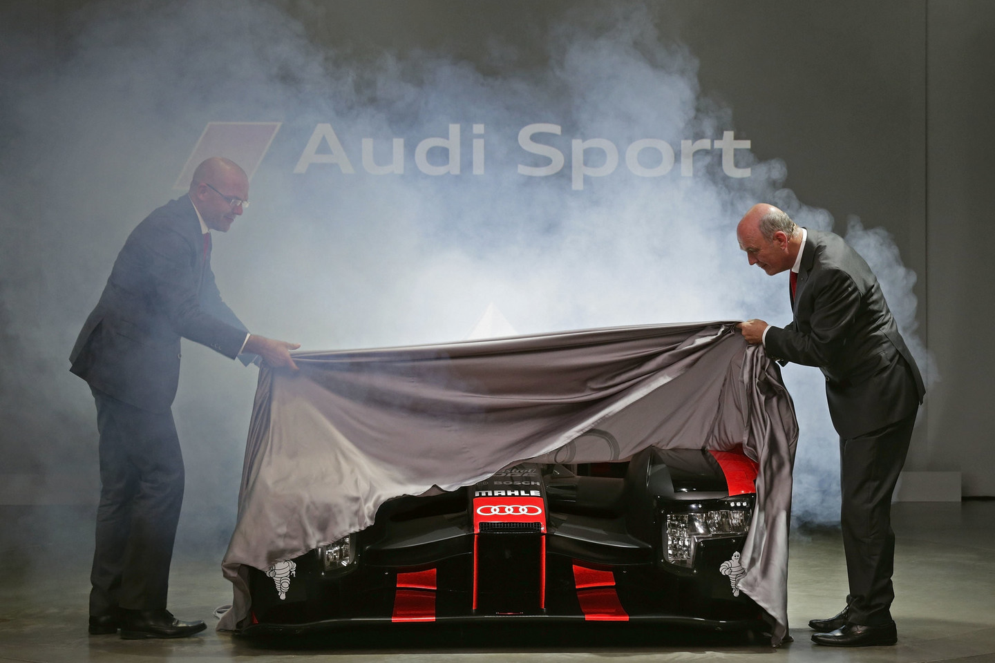 „Audi R18“.<br>Gamintojo nuotr.