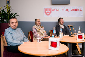 Viršutiniame namo aukšte įkalintos senolės gyvenimas nušvito