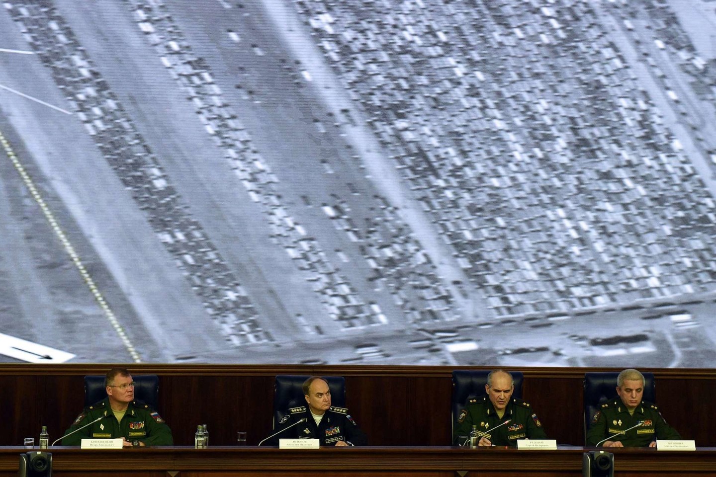 Rusijos Federacijos gynybos ministerijos atstovai visuomenei pristatė kosmoso žvalgybos padarytas nuotraukas.