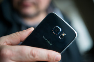 Telefoniniai sukčiai pasipelnė iš 85-erių metų senolės