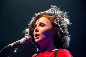 A. Smilgevičiūtė ir „Skylė“ vilniečius kerėjo mistišku koncertu