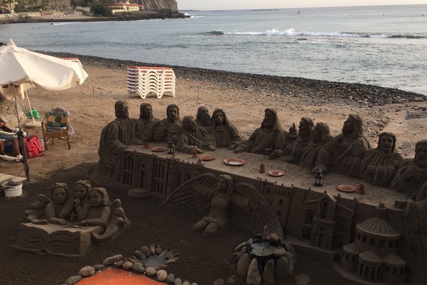 Skulptoriaus darbas iš smėlio Los Cristianos paplūdimyje.<br>Asmeninio archyvo nuotr.