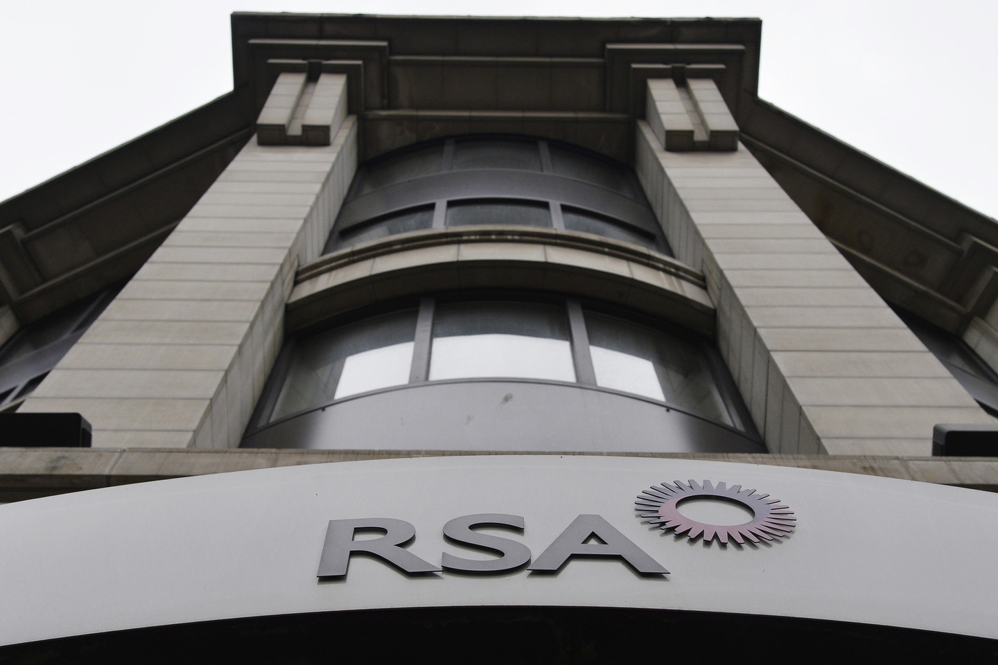 2015 m. spalį tapo žinoma, kad britų „RSA Insurance Group“ nuo liepos ieško pirkėjo savo rusiškiems aktyvams.<br>Reuters/Scanpix nuotr.