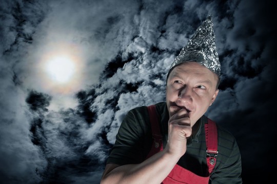 Kodėl tikime sąmokslo teorijomis?