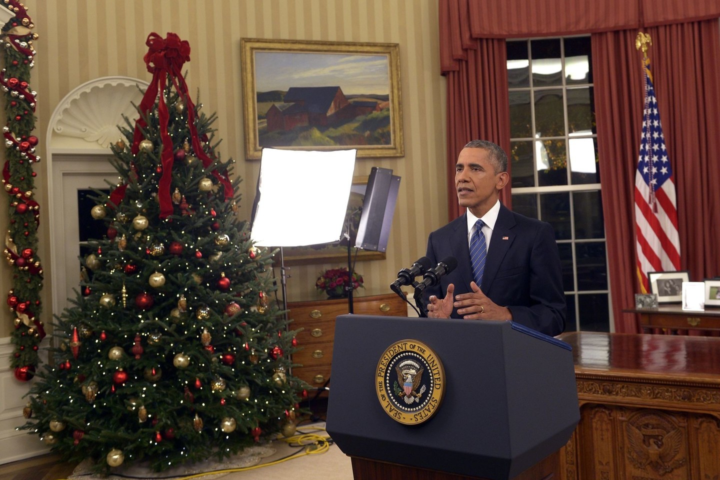 B.Obama į tautą kreipėsi iš Ovaliojo kabineto.<br>AP nuotr.