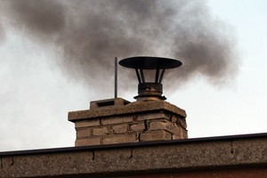 Kauno aplinkosaugininkų košmaras – šiukšlių degintojai