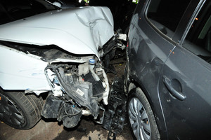 Girta ir beteisė moteris sukėlė avariją, nukentėjo kita moteris