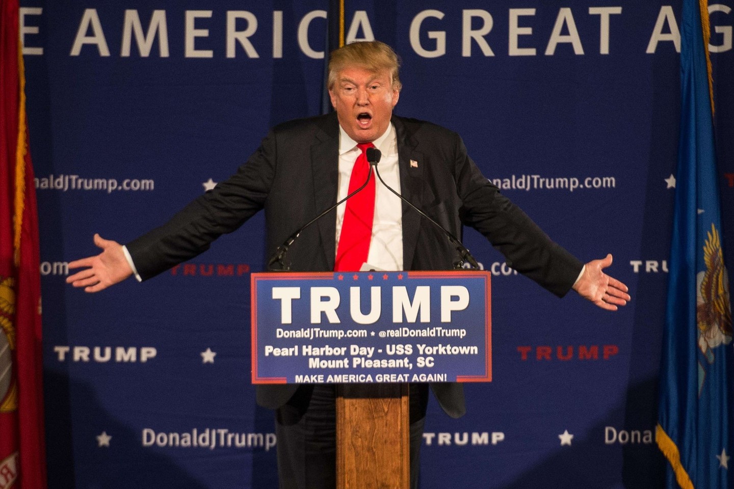 D.Trumpui atrodo, jog interneto išjungimas turėtų būti kažkokiu būdu susijęs su B.Gatesu.