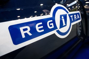 Jauniems vairuotojams gali tekti perlaikyti egzaminus