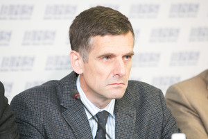 Buvęs VSD vadovas siūlo uždaryti tautinių mažumų mokyklas