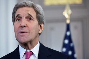 Johnas Kerry kitą savaitę apsilankys Rusijoje