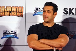 Bolivudo žvaigždei S. Khanui – teismo malonė