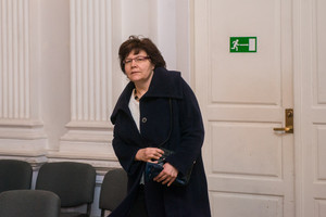 Po aštrių teisėjo klausimų L. Plėšnienė prarado savitvardą