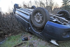 Prie Vilniaus apvirto 4 automobiliai – kas nutiko?