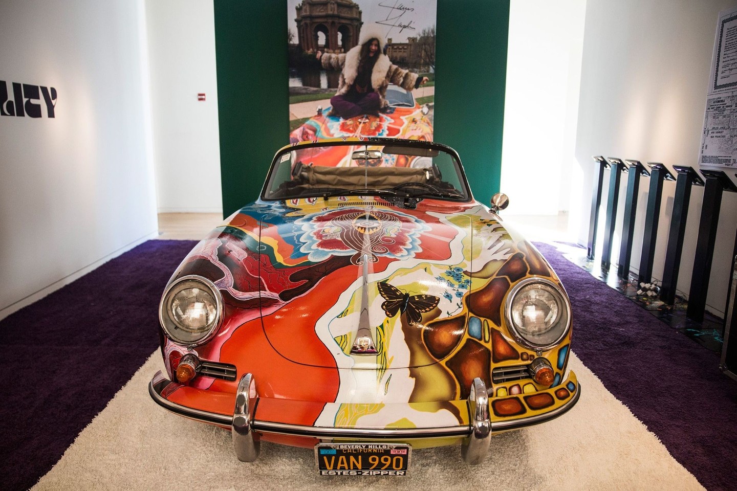 Legendinis J.Joplin „Porsche“ parduotas už netikėtai didžiulę kainą.<br>AFP/Scanpix nuotr.