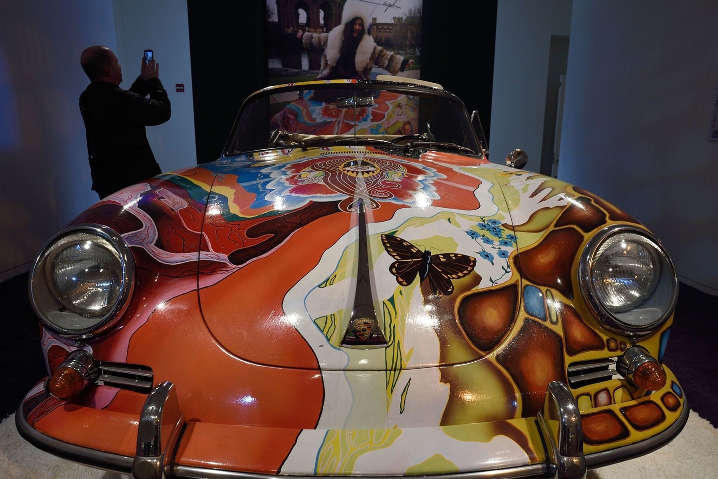 Legendinis J.Joplin „Porsche“ parduotas už netikėtai didžiulę kainą.<br>AFP/Scanpix nuotr.