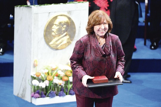 Iš nobelininkės lūpų – arši kritika ir Rusijai, ir Baltarusijai