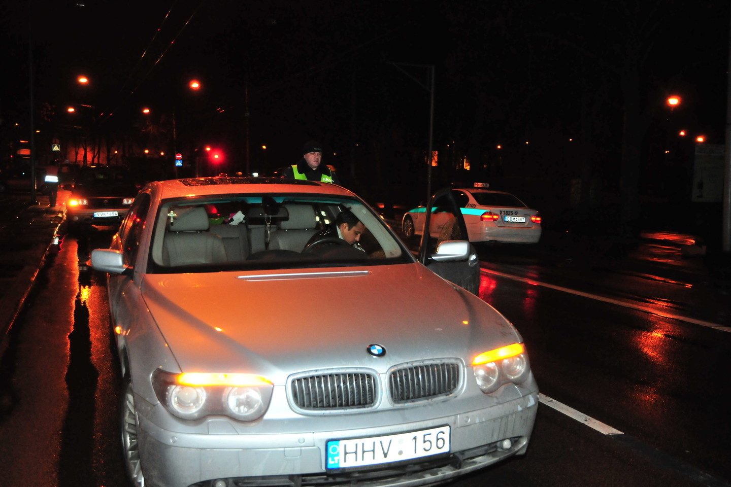 Vilniuje girtas prie BMW vairo įkliuvo dainininkas Radžis.<br>A.Vaitkevičiaus nuotr.