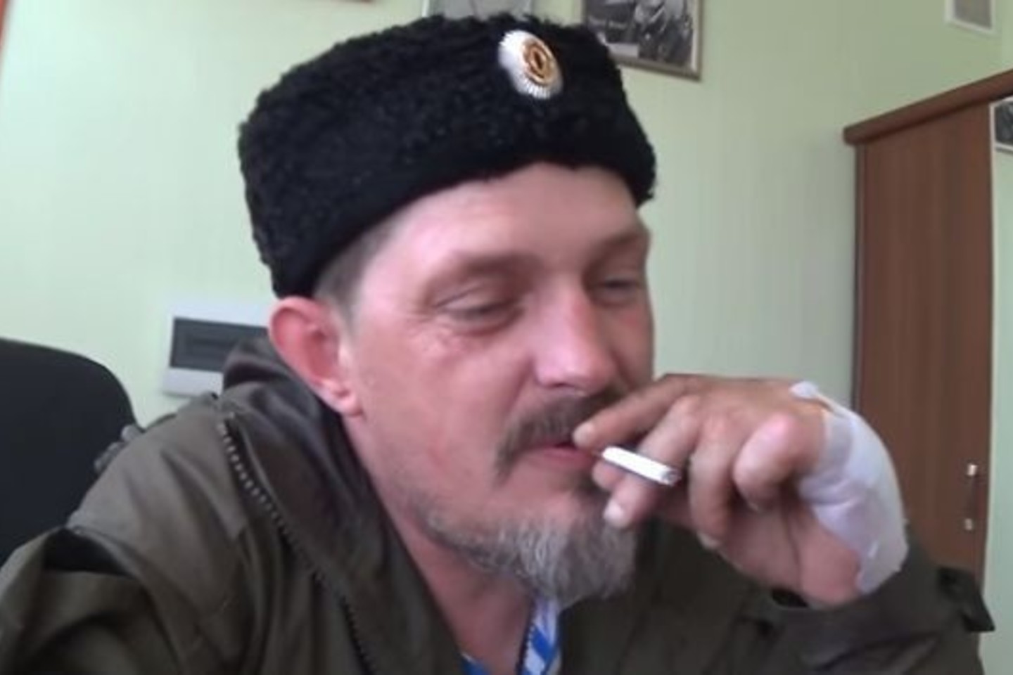 Pranešama, kad separatistų vadas pirmadienį vedė moterį iš Sankt Peterburgo ir žuvo važiuodamas namo po visą naktį trukusių linksmybių.<br>„YouTube.com“ stopkadras