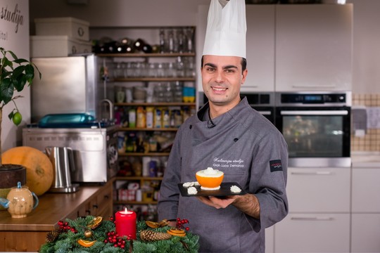 Kalėdų skanėstai: italas Luca moko pasidaryti tobulą desertą