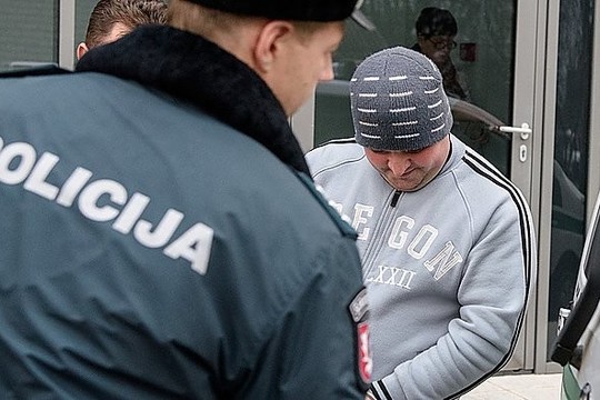 Girtas paauglį partrenkęs vyras teisinosi blogomis oro sąlygomis