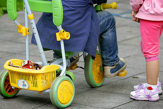 Klaipėdietė dėl uždirbtų 7 eurų neteko socialinės pašalpos