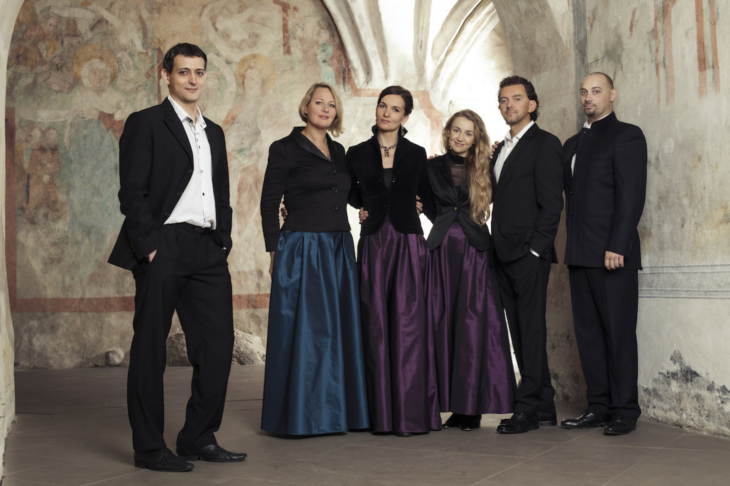 Ansamblyje „Canto Fiorito“ muzikuoja muzikai iš įvairių pasaulio šalių.