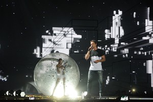 Pamatykite: kvapą gniaužiantys M. Mikutavičiaus 3D šou vaizdai