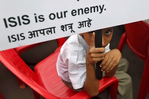 Kiek „Islamo valstybė“ moka samdiniams iš Europos?