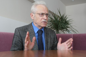 B. Kuzmickas: „Vakarus gąsdino V. Landsbergio kalbėjimas“