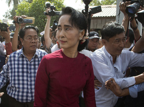 Mianmare vyko istoriniai rinkimai.<br>AP nuotr.